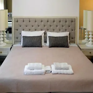 https://apt-greecerent-lux-ladadika.hotelschalkidiki.net
